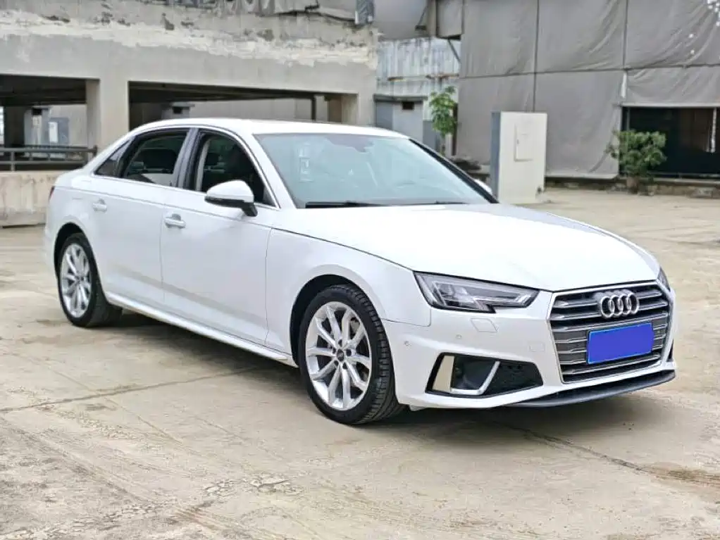 Audi A4L 2019 40 TFSI Fashion V