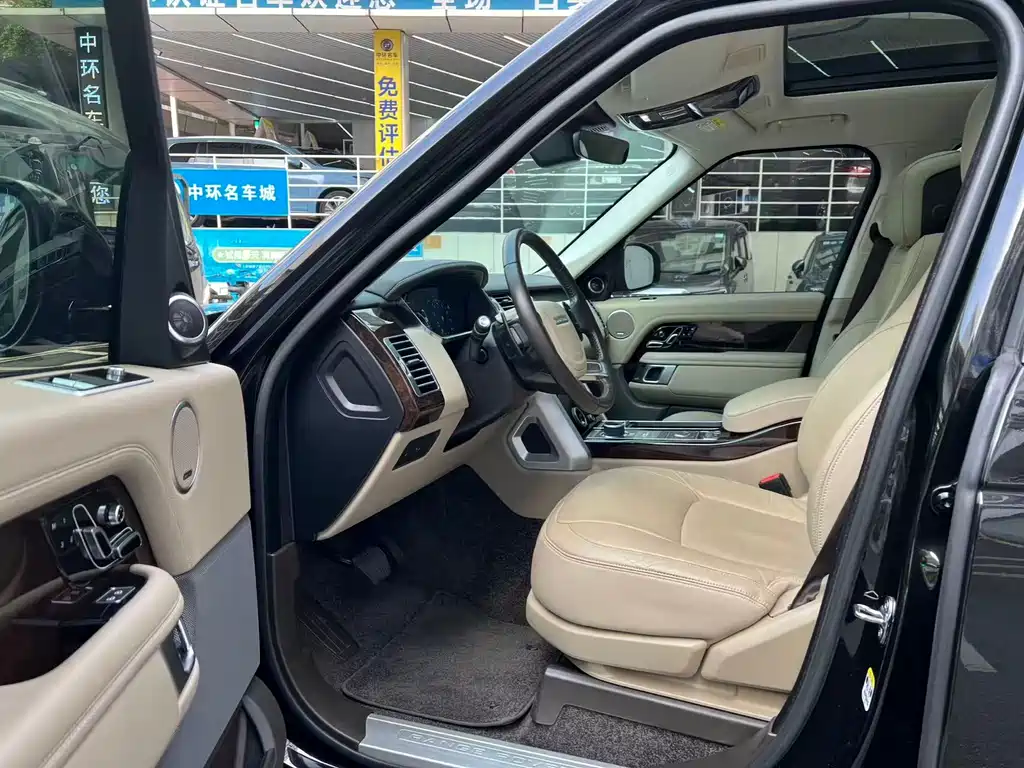 LAND ROVER RANGE ROVER