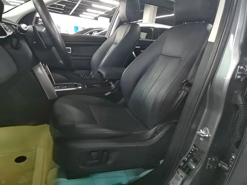 Land Rover Discovery Sport — миниатюра 15