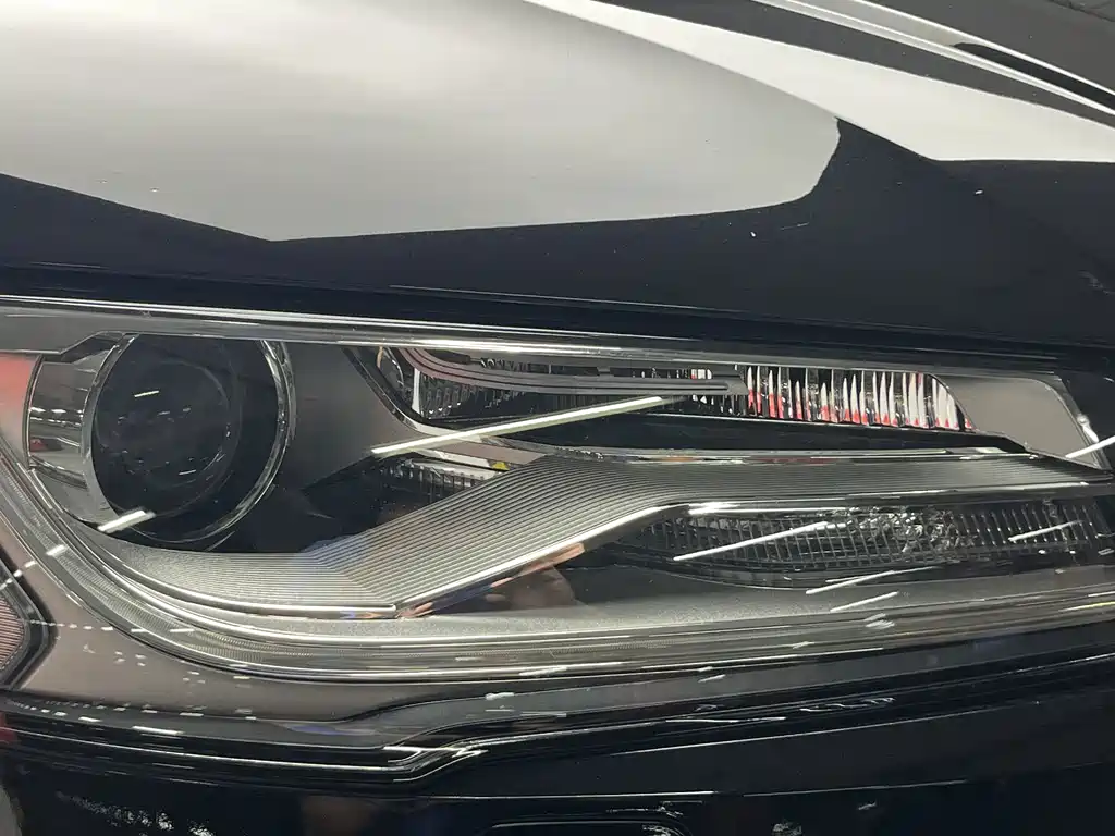 Audi A8 — миниатюра 7