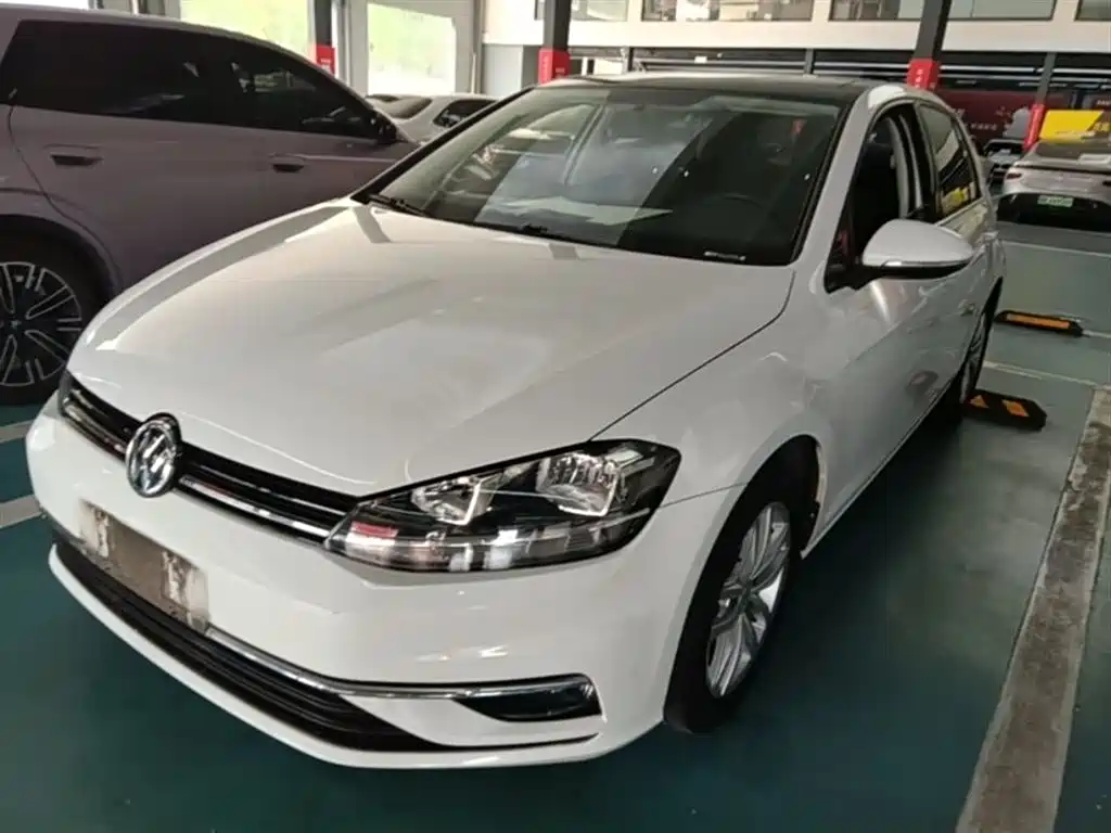 Купить Volkswagen Golf