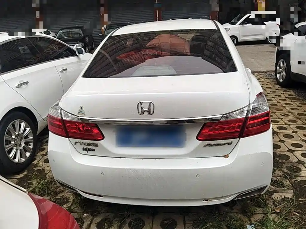 Honda Accord — миниатюра 6