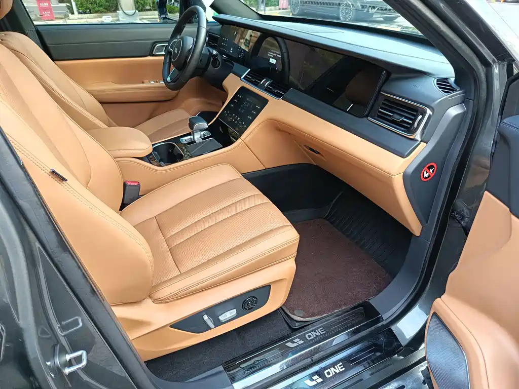 Li Auto Li ONE — миниатюра 11