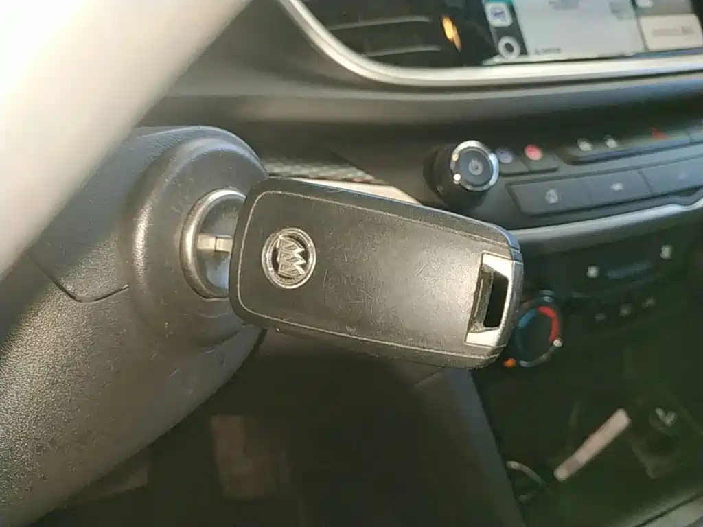 Buick Excelle — миниатюра 9