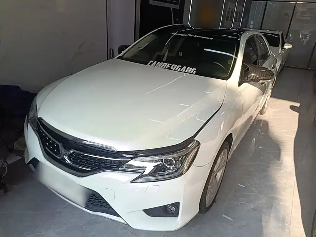 Toyota Reiz