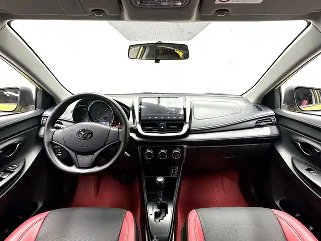 Toyota Yaris L — миниатюра 4