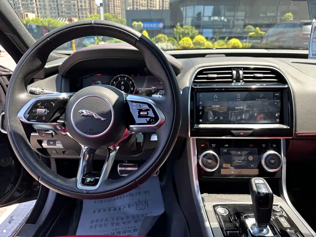 Jaguar XEL — миниатюра 12