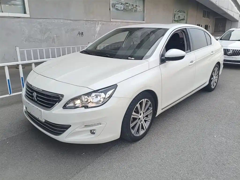Peugeot 408 2015