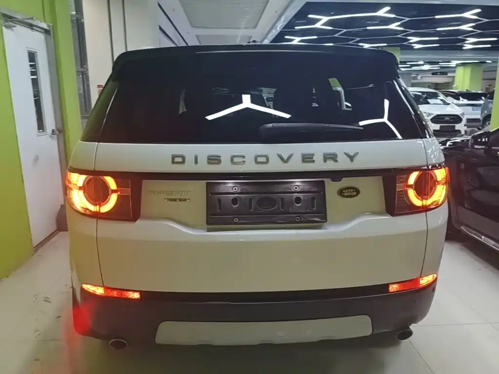 Land Rover Discovery Sport — миниатюра 6