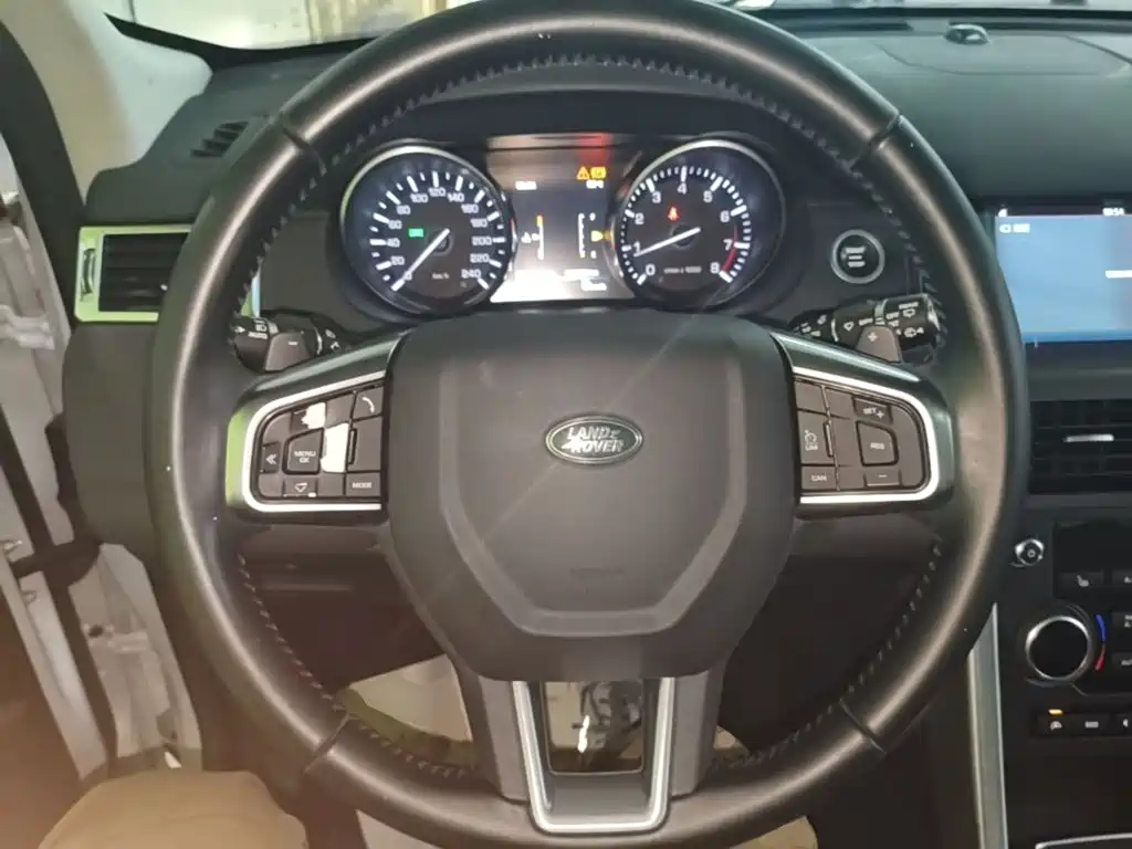 Land Rover Discovery Sport — миниатюра 11