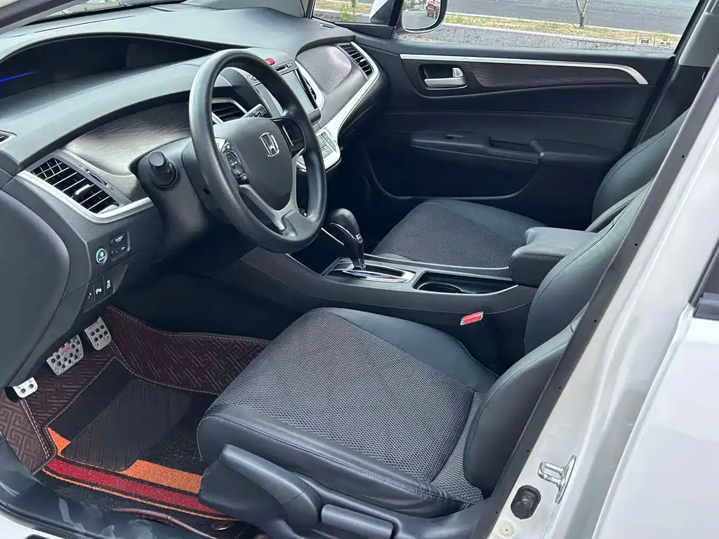 Honda Jade — миниатюра 5