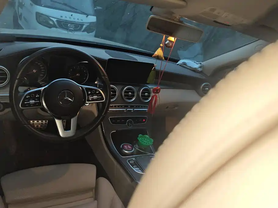 Mercedes-Benz C-Class — миниатюра 12
