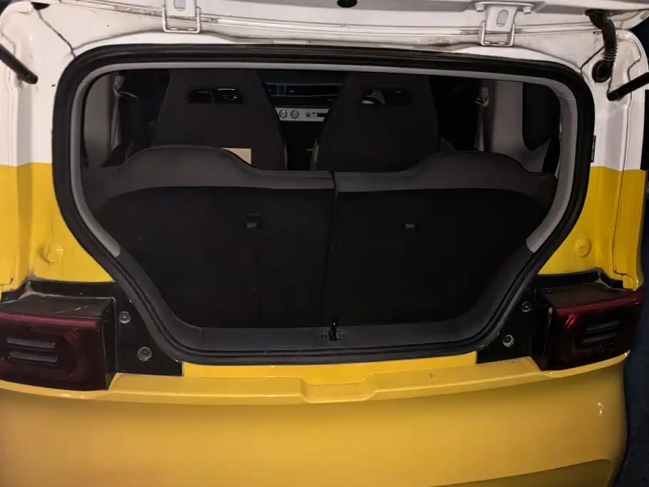 Wuling MINIEV — миниатюра 4