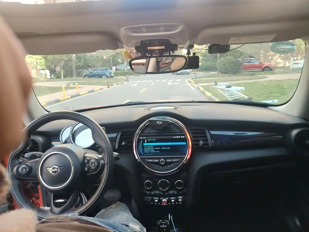 MINI Mini — миниатюра 10
