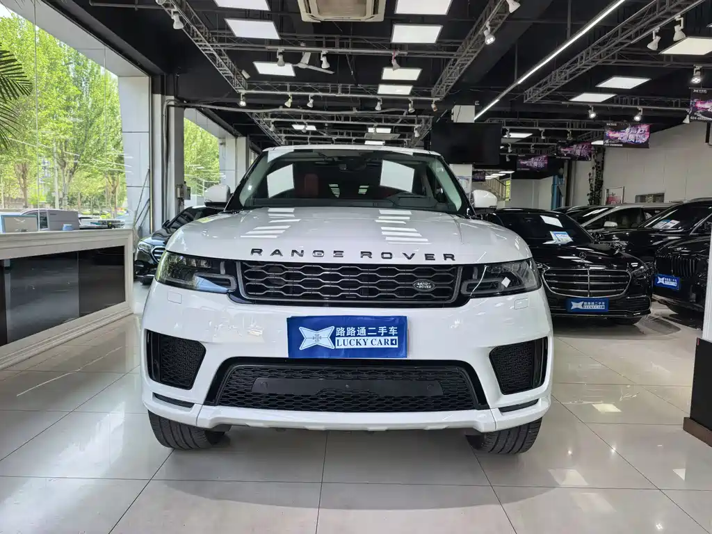 Land Rover Range Rover Sport 2020 3.0 L6 HSE DYNAMIC