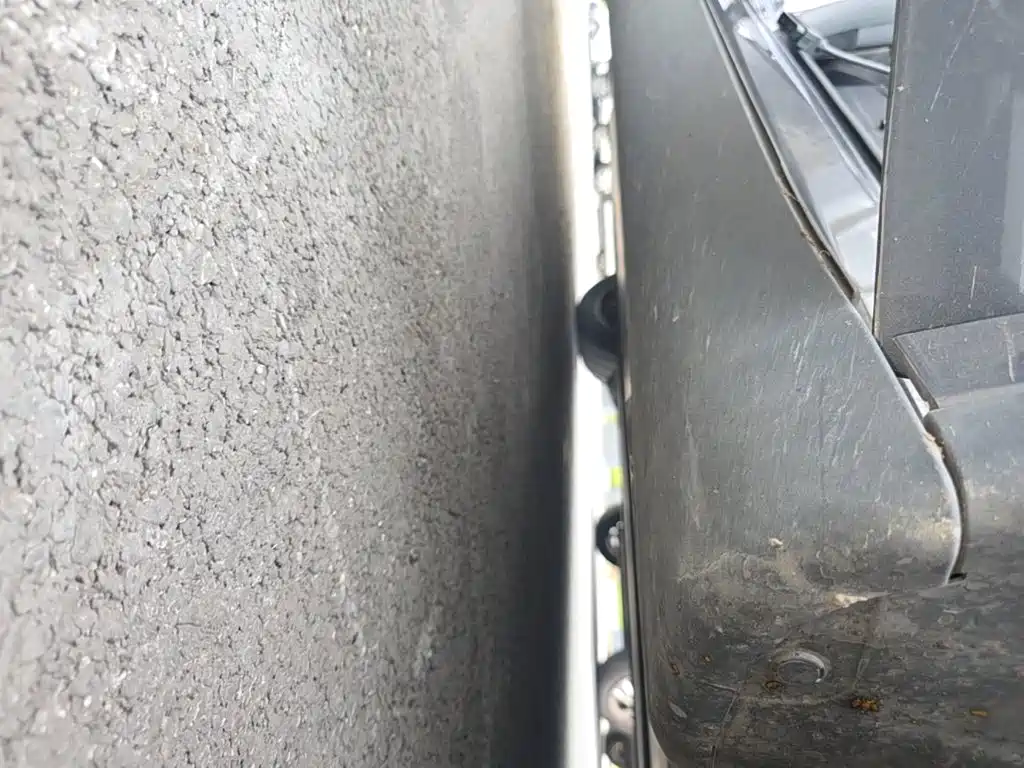 Tesla Model Y — миниатюра 21