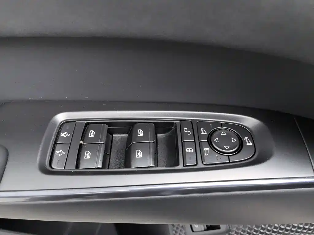 BYD Seal — миниатюра 9