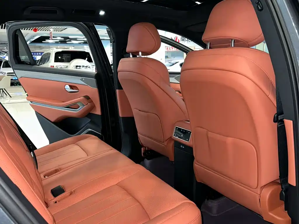 BYD Дон Л. — миниатюра 4