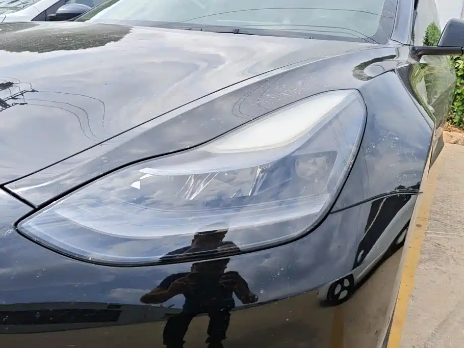 Tesla Model 3 — миниатюра 5