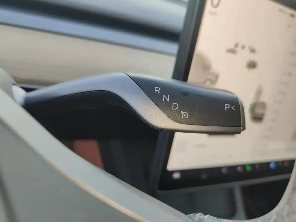 Tesla Model Y — фотографии объявления, Фото 10