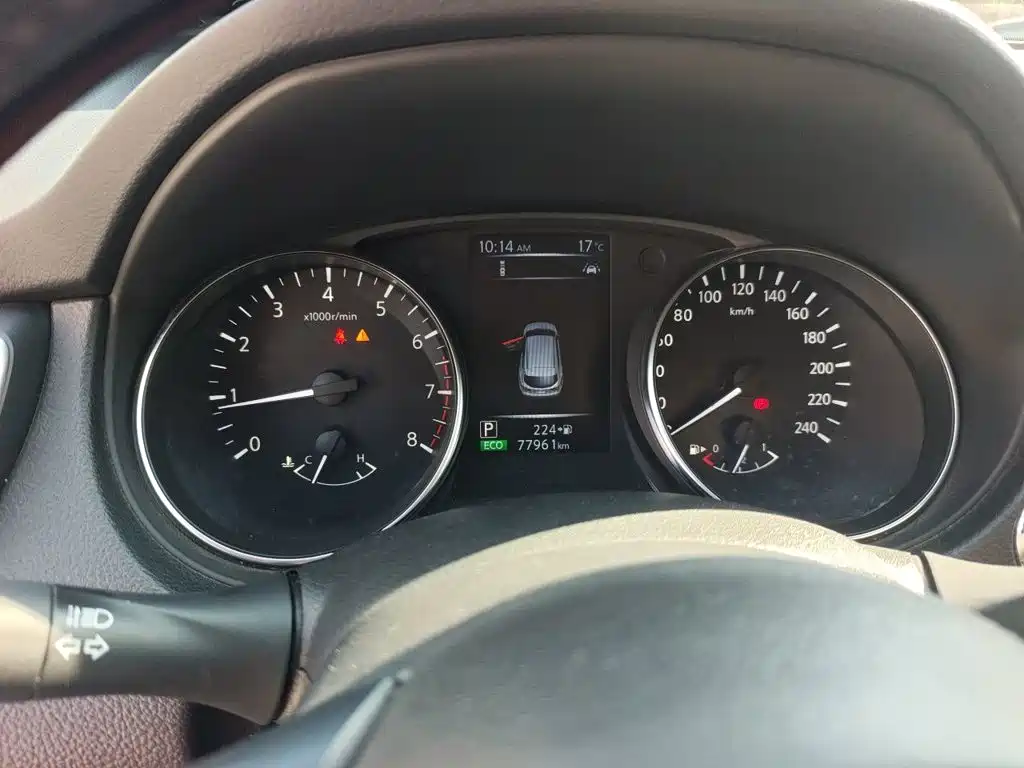 Nissan Qashqai — миниатюра 12