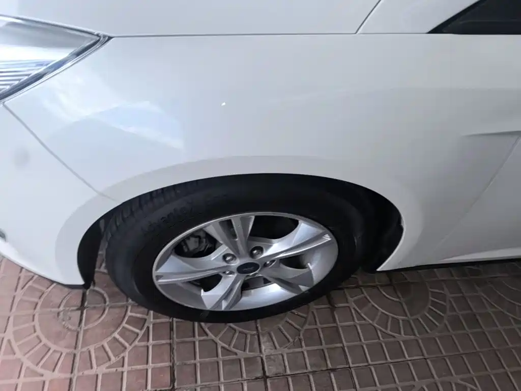 Ford Focus — миниатюра 23
