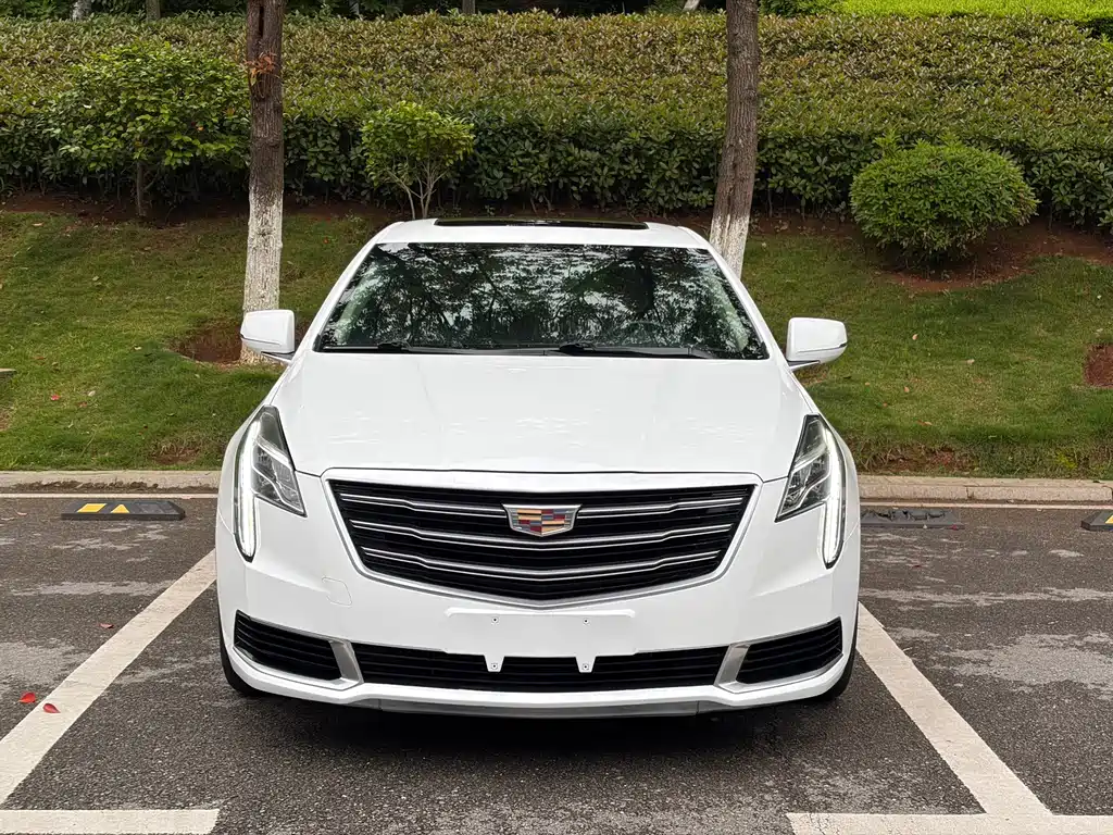 Cadillac XTS — миниатюра 2