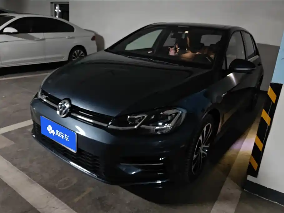 Купить Volkswagen Golf