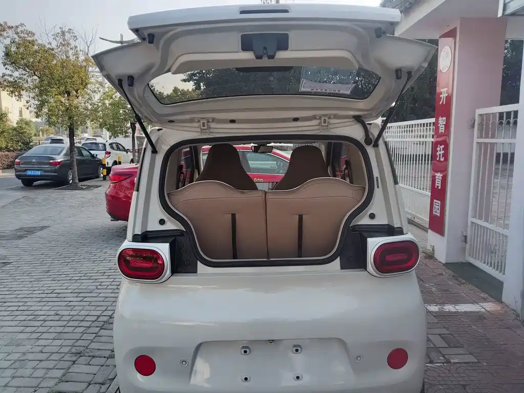 Wuling MINIEV — миниатюра 9