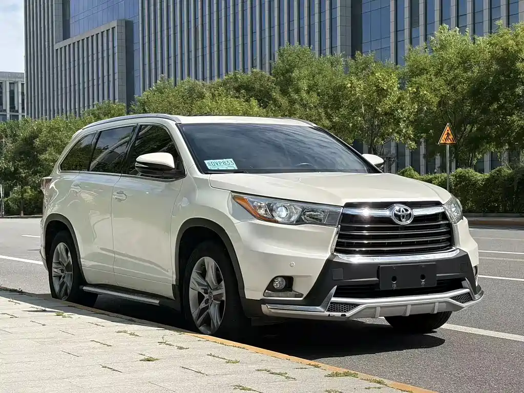 Toyota Highlander — миниатюра 3
