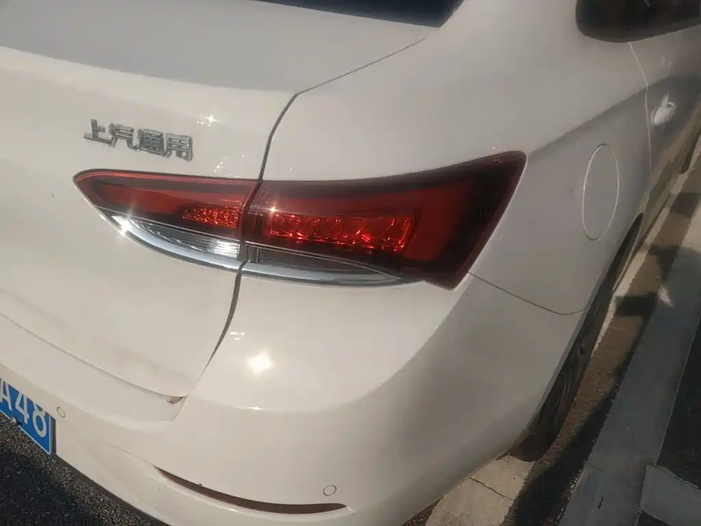 Buick Excelle — миниатюра 8