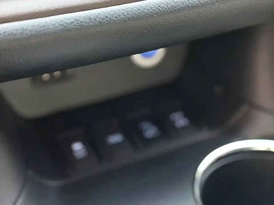 Toyota Highlander — миниатюра 15