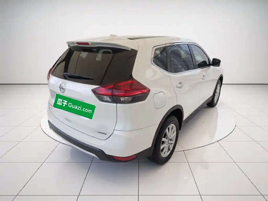 Nissan X-Trail — миниатюра 4
