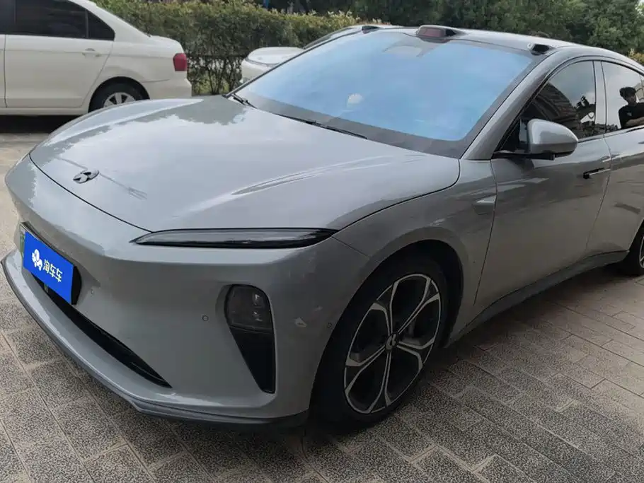 NIO ET5T