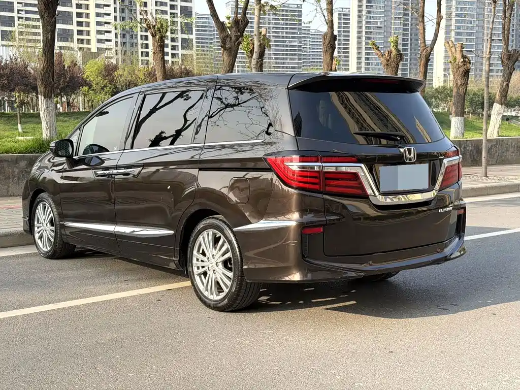 Honda Elysion — миниатюра 7