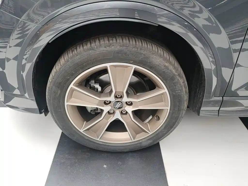 Audi Q2L — миниатюра 23