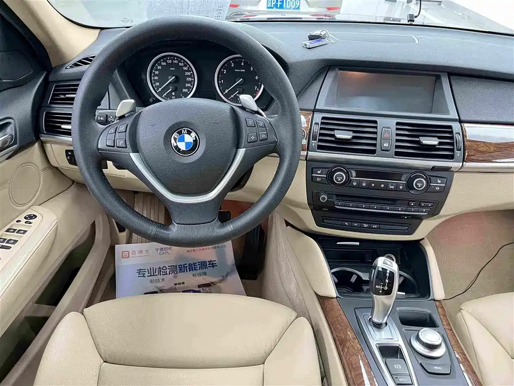 BMW X6 — миниатюра 7