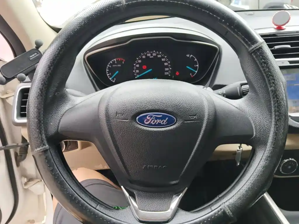 Ford Escort — миниатюра 11