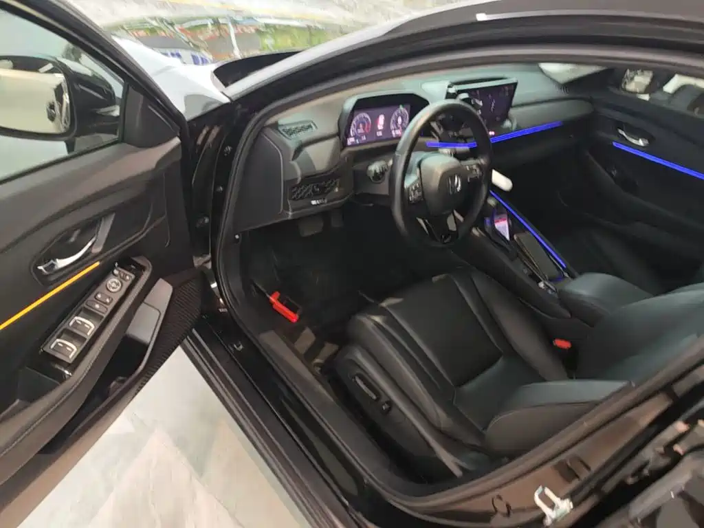 Honda Accord — миниатюра 16