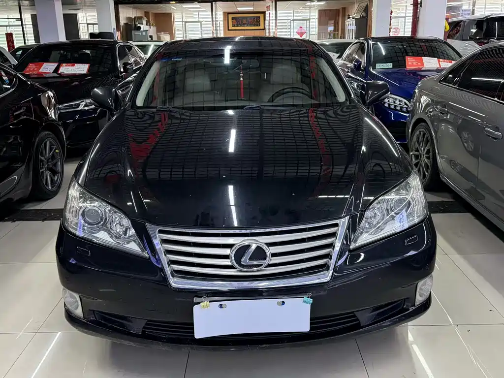 Lexus ES — миниатюра 2