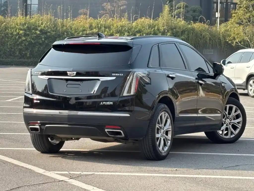 CADILLAC XT5