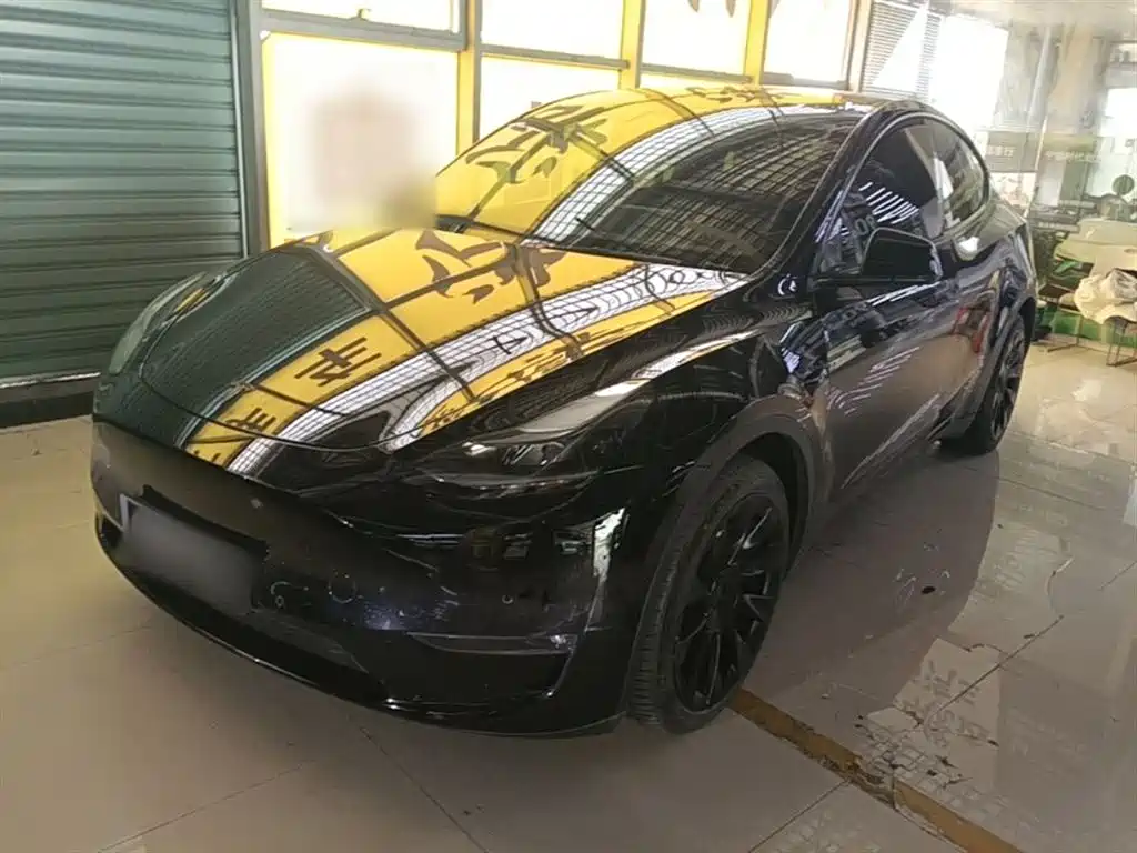 Tesla Model Y 2021