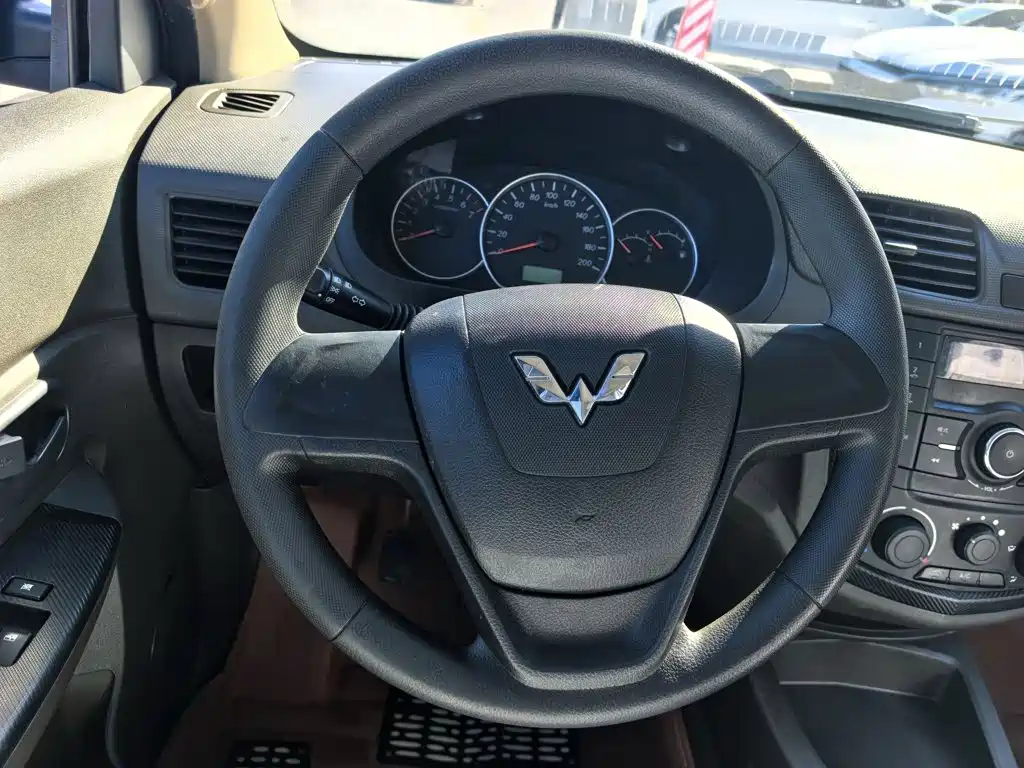 Wuling Hongguang — миниатюра 15