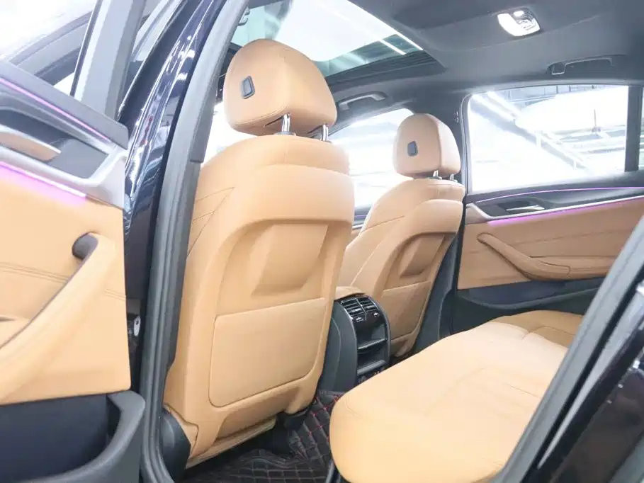BMW 5 Series (Import) — миниатюра 17