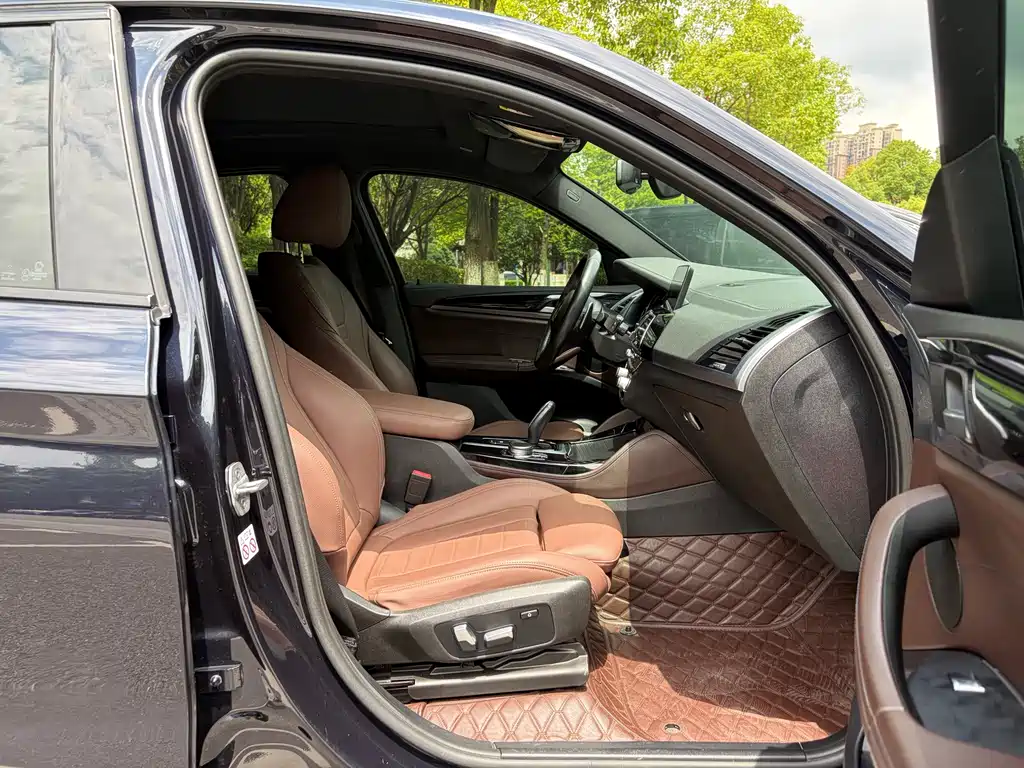 BMW X4 — миниатюра 11