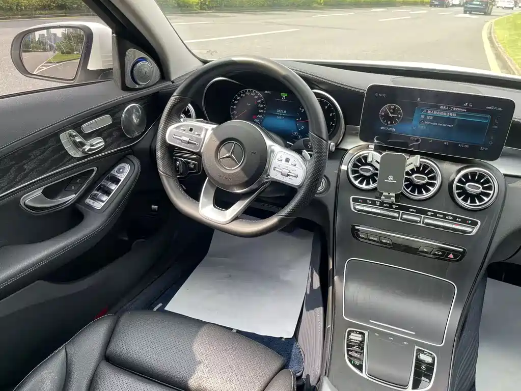 Mercedes-Benz C-Class — миниатюра 14