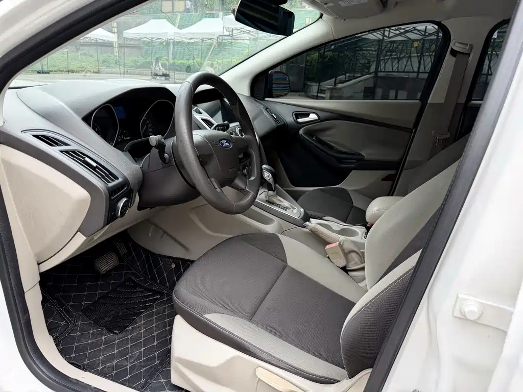Ford Focus — миниатюра 8