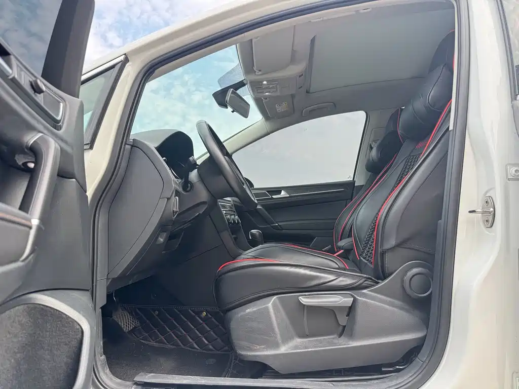 Volkswagen Golf Sportsvan — миниатюра 7