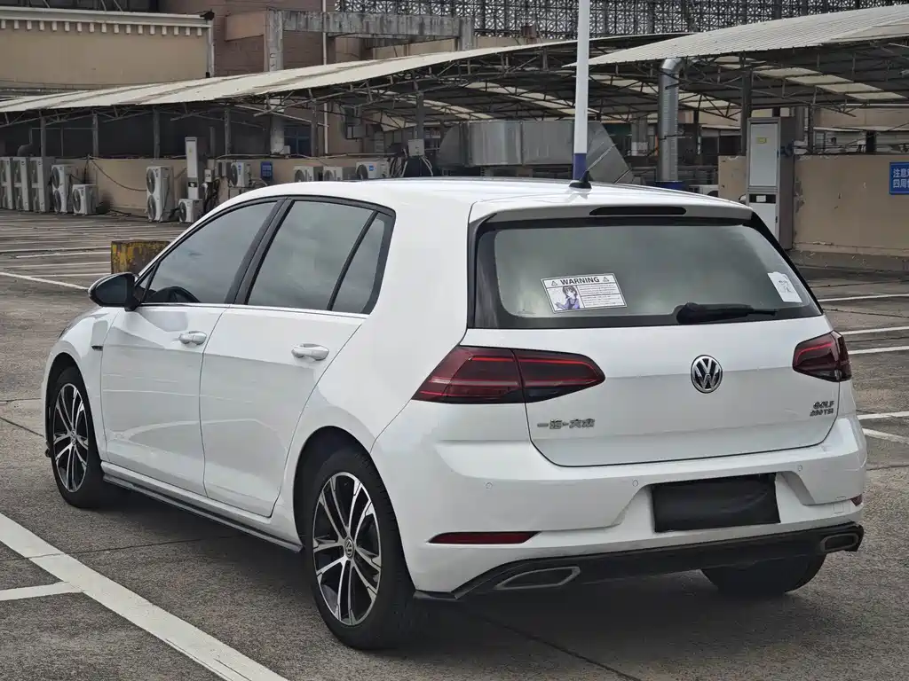 Volkswagen Golf — миниатюра 5