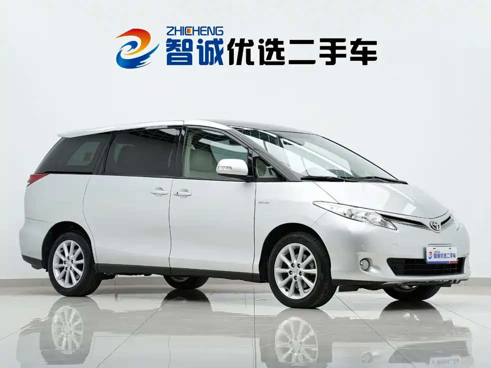 Toyota Previa — миниатюра 3